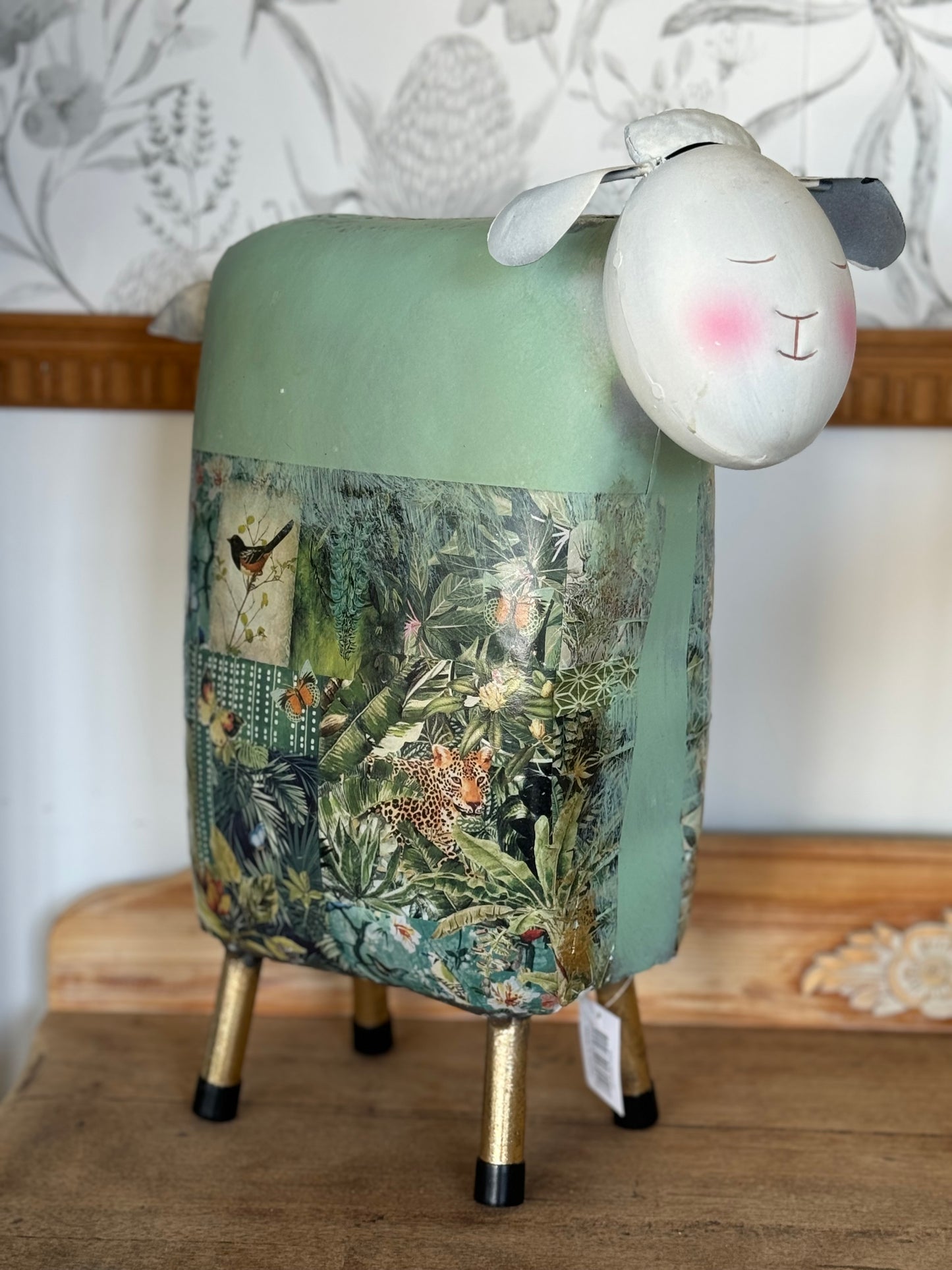 DECORATIVE SHEEP